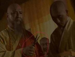 搞笑穿帮吃瓜群众图片,吃瓜群众直呼“太真实”