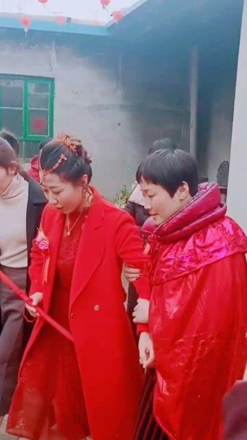 吃瓜群众文案新郎,揭秘新郎背后的故事